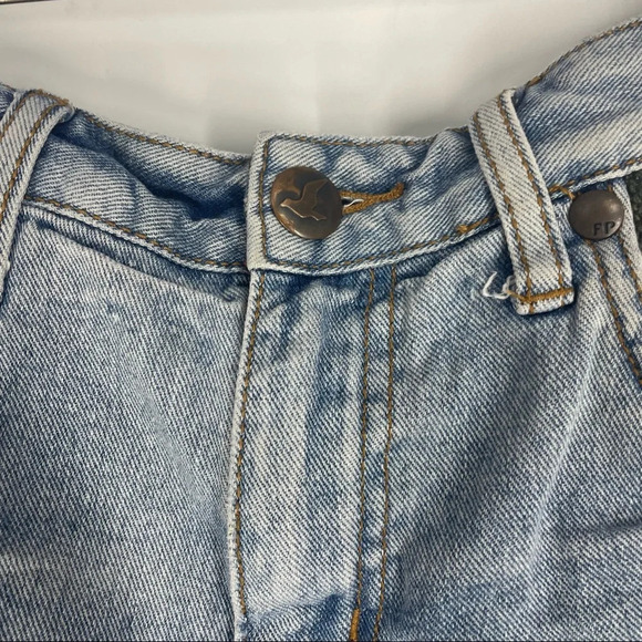 Free People distressed tapestry short denim cutoffs 28 festival shorts - Picture 4 of 5